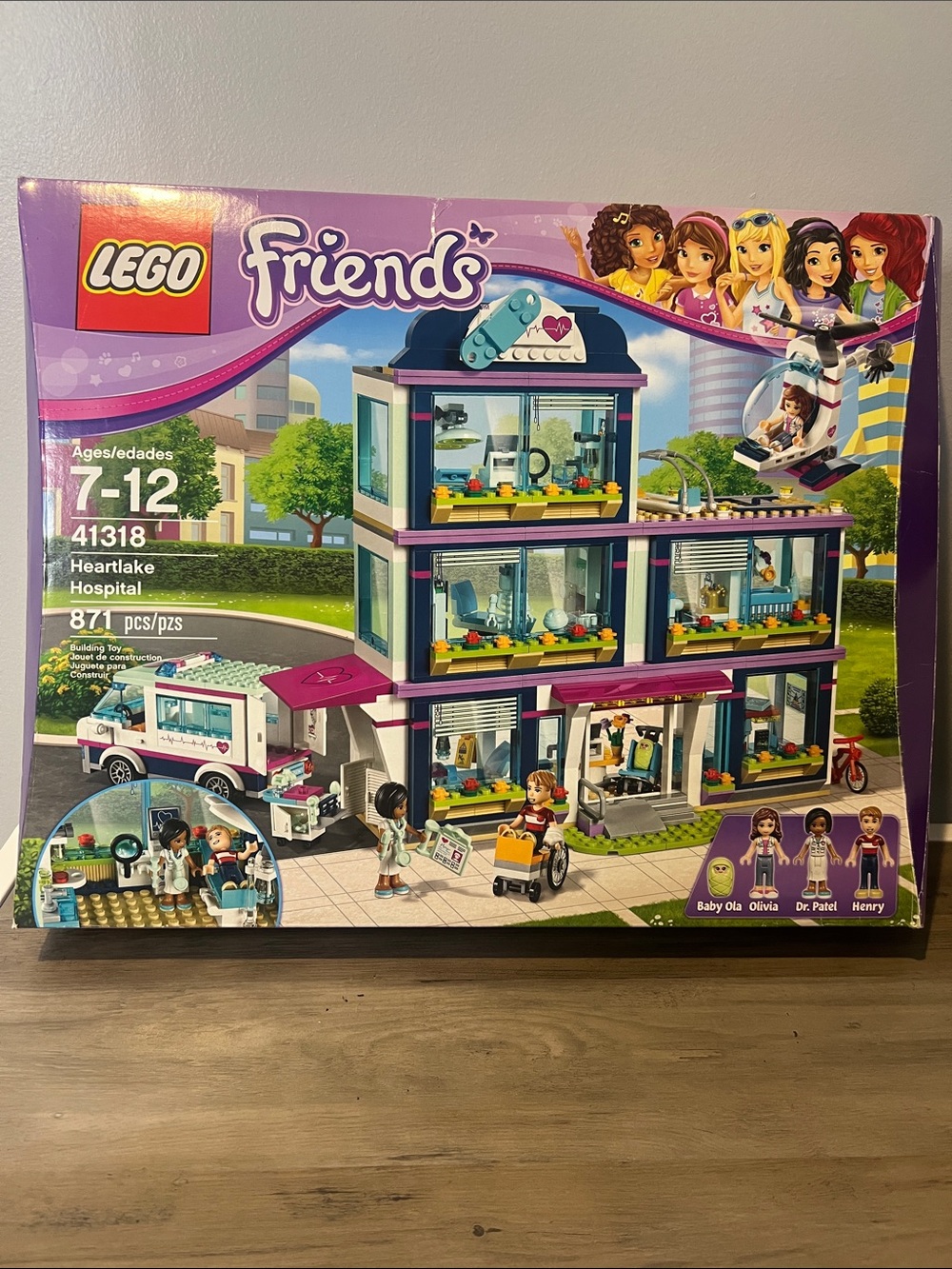 Lego Friends 41318 Heartlake Hospital •Retired Set • Brand New